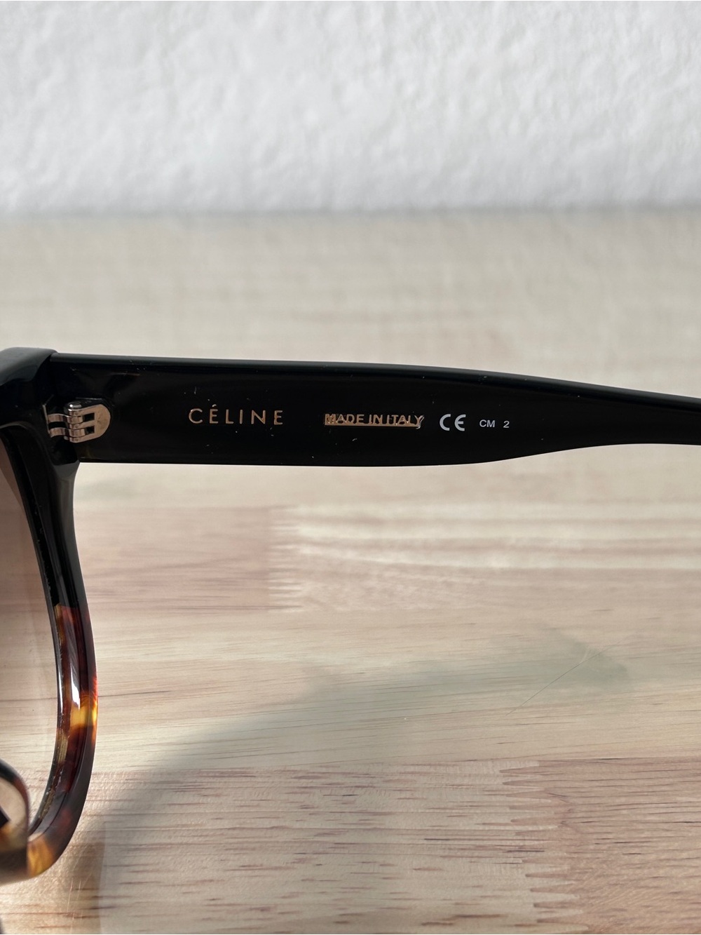Celine • CL 41026/S FU55l • Women’s  Sunglasses • Black/Tortoise • Preowned - Picture 6 of 7